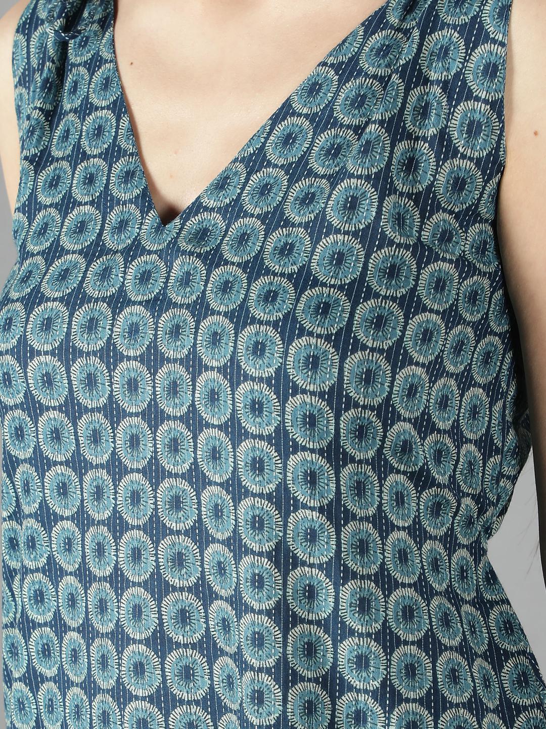 geometric-print-kantha-blue-opal-shoulder-and-back-tie-up-kurta-with-short-pants-11702101BL, Women Indian Ethnic Clothing, Cotton Kurta Set